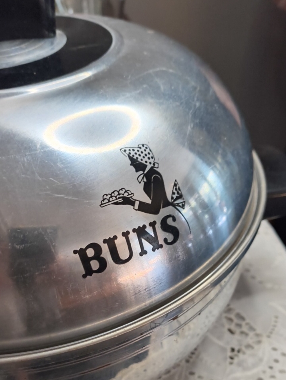 BUNS! Vintage West Bend Bun Warmer!